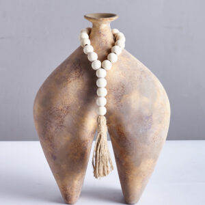 Bull Rust – 22L x 11W x 31H cm (Ceramic)